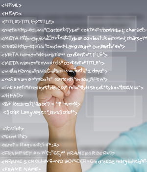 le code informatique s'apprendra comme une langue étrangère.