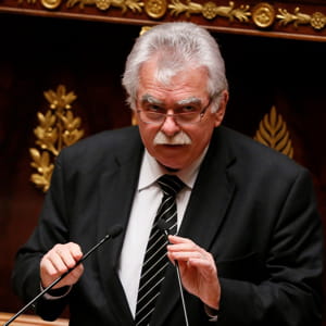 http://i-cms.journaldunet.com/image_cms/300/2290517-3e-andre-chassaigne-front-de-gauche-puy-de-dome-286-500-eur-en-2013.jpg