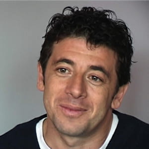 patrick bruel dans 'l'air du temps', un documentaire de france 5.