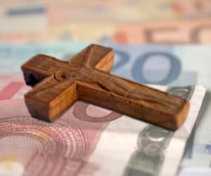 les produits monastiques sont vendus bien au-delà de la clientèle catholique.