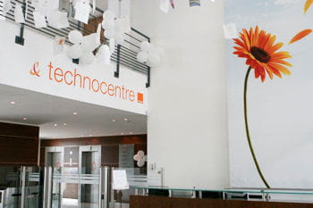 hall d'accueil du technocentre de france télécom, à châtillon (92)