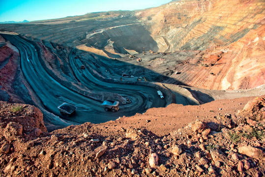 Savonit Atropatene - Mines 1255937-plongee-dans-les-plus-grandes-mines-d-or-du-monde