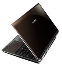 le s121 et son ssd de 512 go. un concept qui laisse perplexe vu le prix.